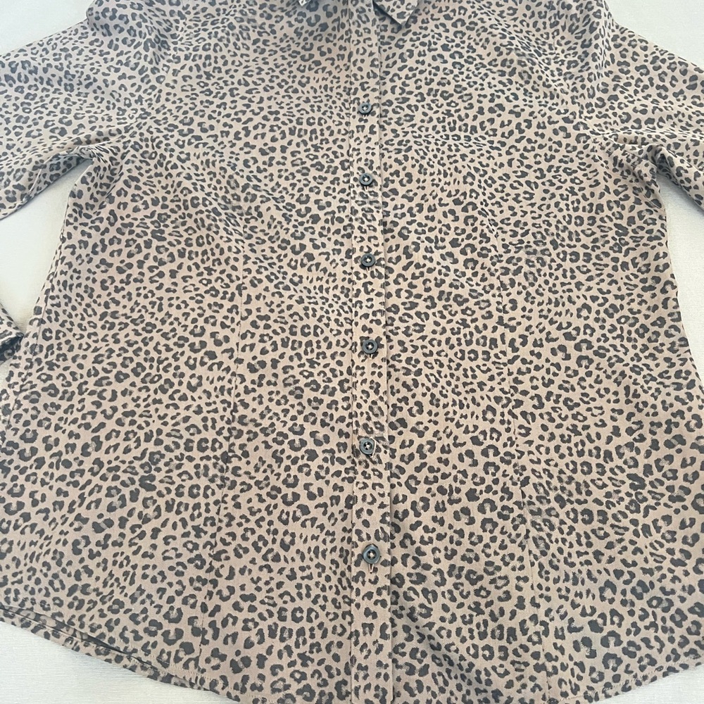 Chicos Animal Print No Iron Effortless Shirt Love Leopard Lisa‎ Size 6 - Picture 7 of 13